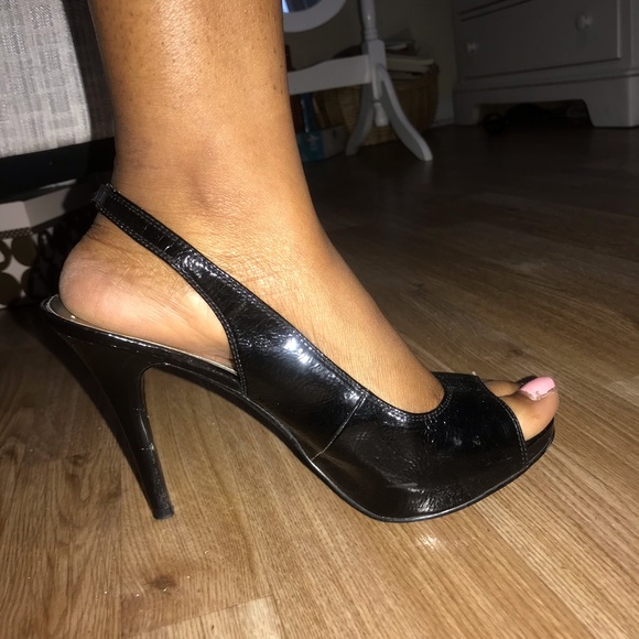 Heels - Picture 1 of 4